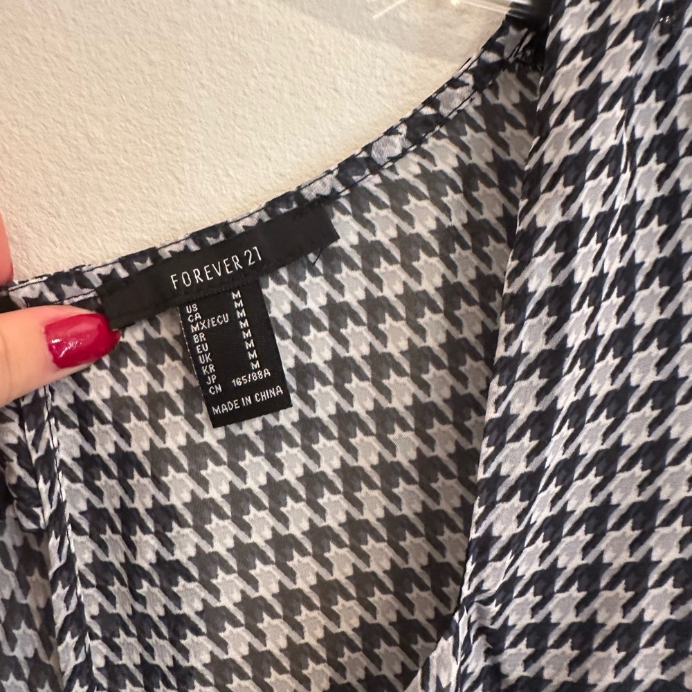 HOUNDSTOOTH DRESS - Picture 2 of 4